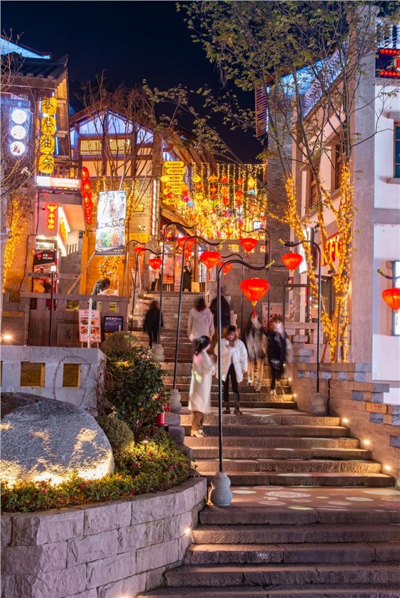 文旅夜游，帶動城市經(jīng)濟發(fā)展的一把好手！01