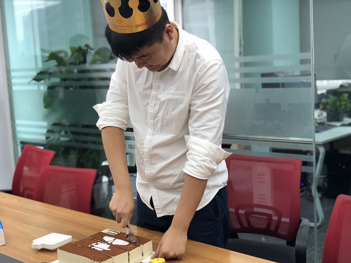 洲明&middot;信達西安分公司九月生日會