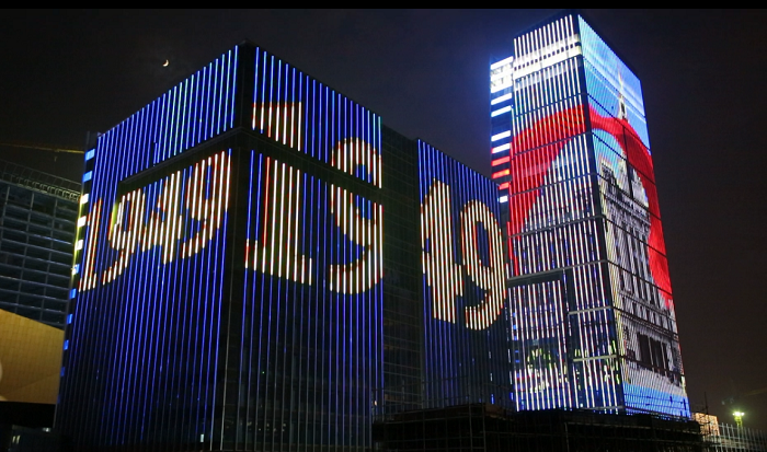 央視上?？傉緡H傳媒港燈光項目